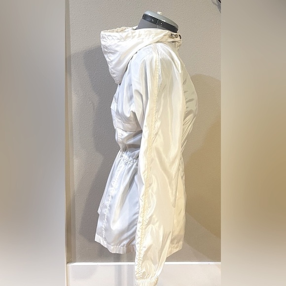 Ci Sono Jacket Size Medium Ivory Windbreaker Drawstring Waist 100% Polyester - Picture 10 of 10